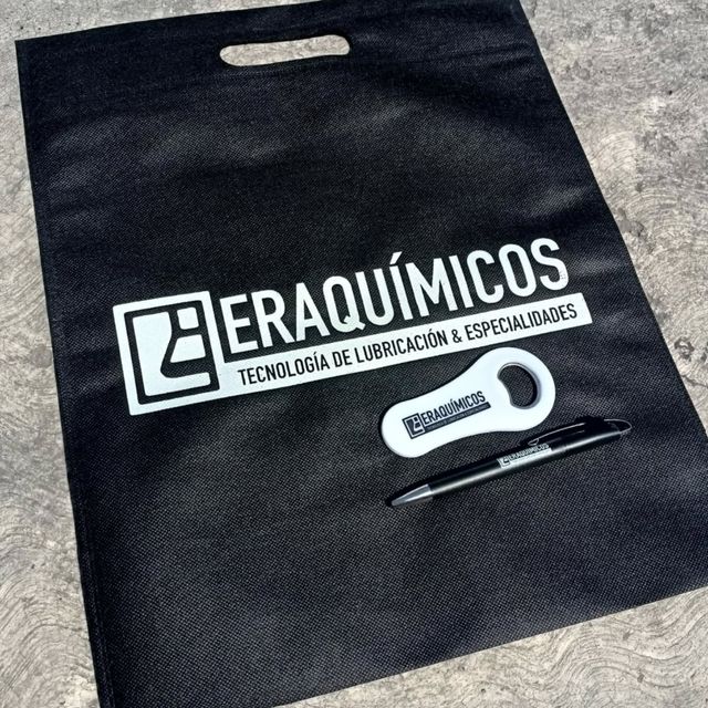 Bolsa ecológica y abridor con logo